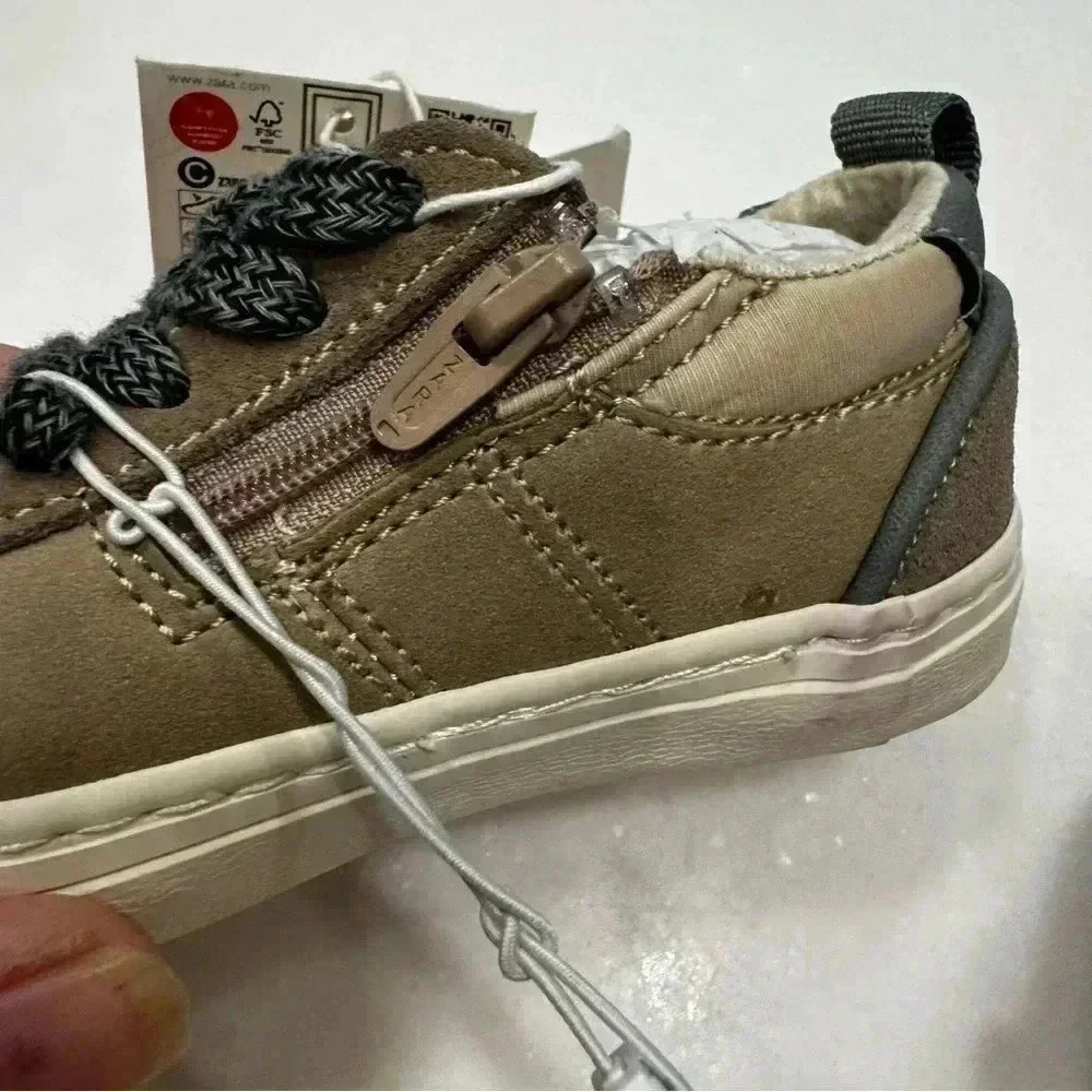 NEW! Zara Toddler Suede & Canvas Zip On Sneakers  Size US 5.5